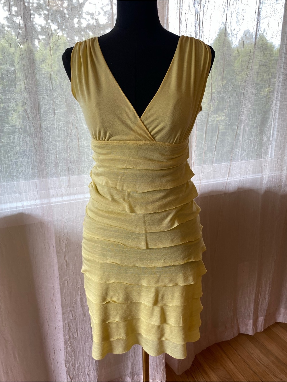 Mid-2000s Max Studio Ruffle Mini Dress size S